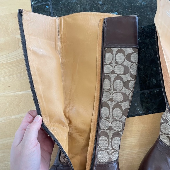 Coach Olivia P156 G2 Tall Heeled Boot Logo Signature Jacquard Brown Leather 7.5 - Picture 16 of 16